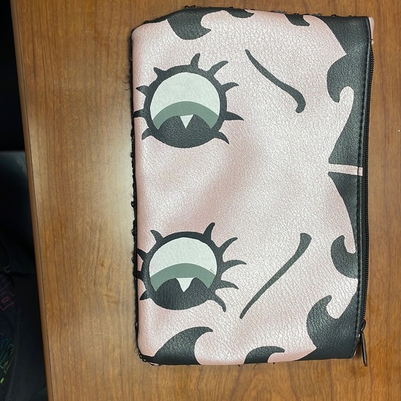 Betty boop limited edition mini makeup bag by Ipsy - Picture 1 of 3